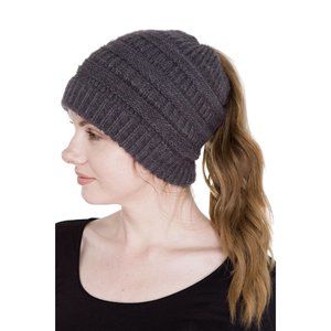 WOMENS GRAY KNITTED PONYTAIL BEANIE - NWT - OSFA